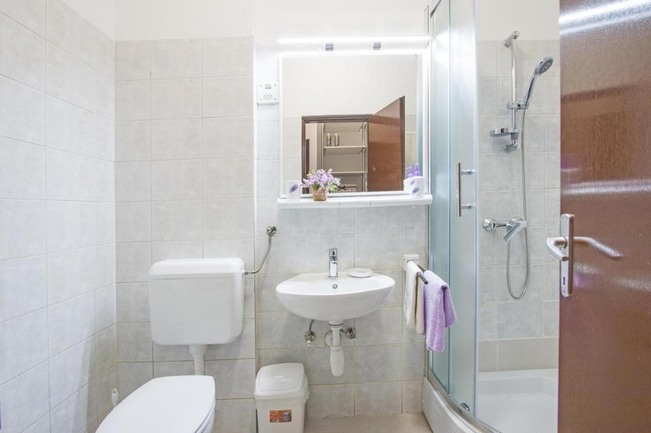 Andrejka Apartament *