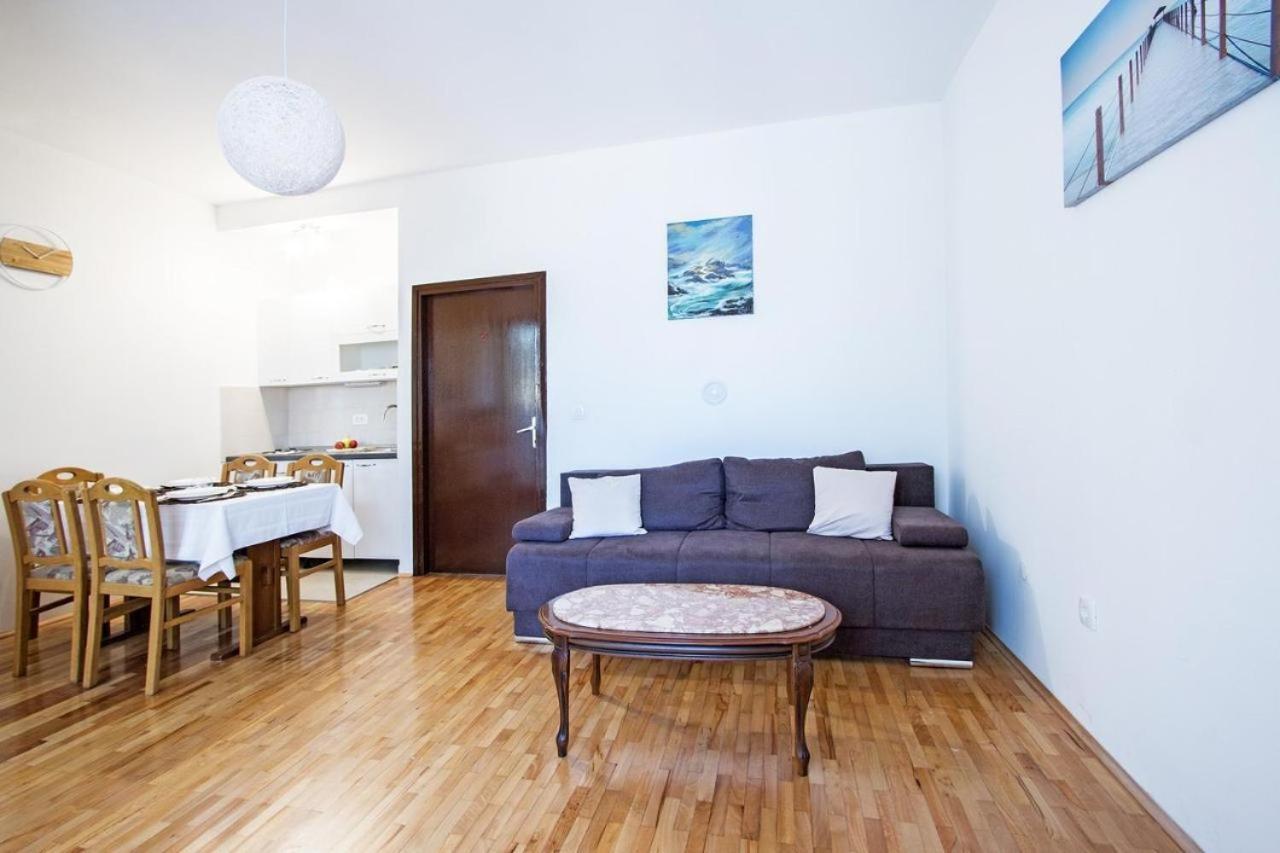 Andrejka Apartament *